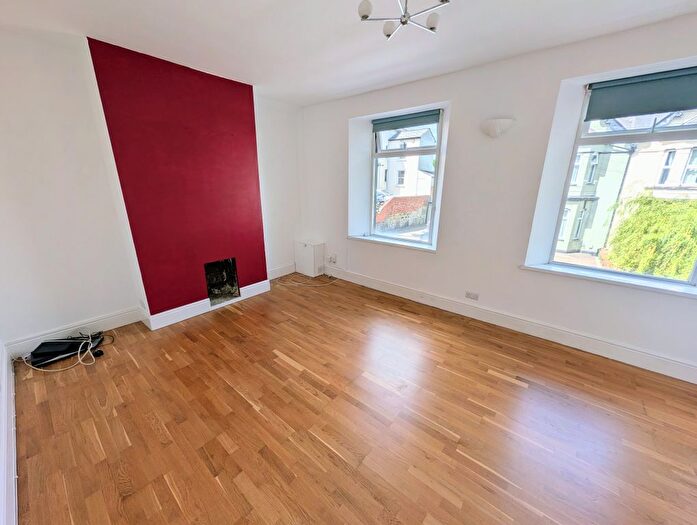 1 Bedroom Flat To Rent In Caerau Road, Newport, NP20