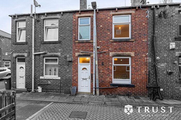 1 Bedroom Terraced House To Rent In Spencer Street, Hopton, Mirfield, WF14