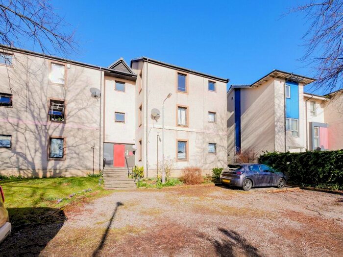 2 Bedroom Flat To Rent In North George Street, Douglas Court, Hilltown, Dundee, DD3
