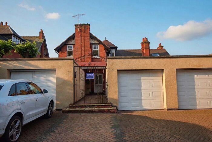 2 Bedroom Apartment For Sale In Magdala Road, Nottingham, NG3