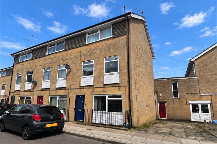 1 Bedroom Flat For Sale In Trinity Street, Frome, Somerset, BA11