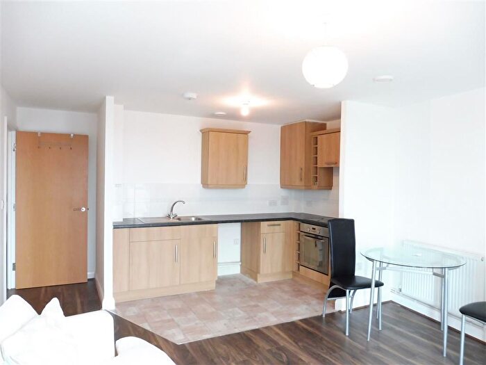 2 Bedroom Flat To Rent In London Road, Croydon, CR0