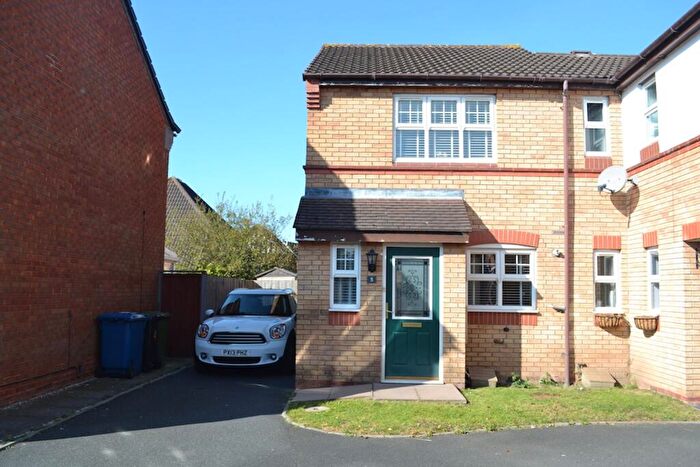 2 Bedroom Semi-Detached House To Rent In Regal Close, Tamworth, B77