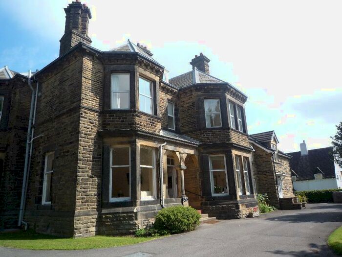 2 Bedroom Duplex To Rent In King Road, Ilkley, LS29