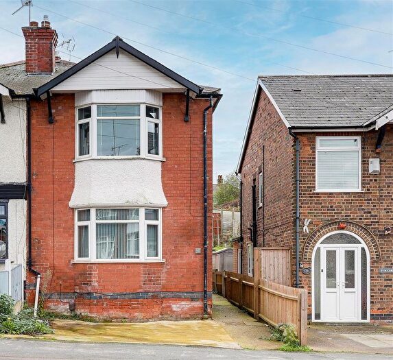 3 Bedroom Semi-detached House For Sale In Oakdale Road, Bakersfield, Nottinghamshire, NG3