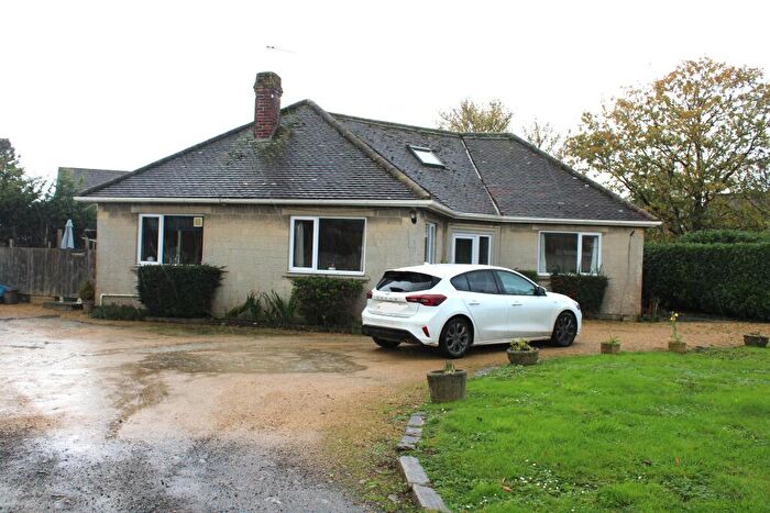 3 Bedroom Bungalow To Rent In Evercreech, BA4