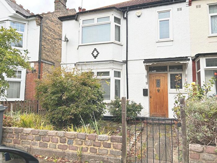 4 Bedroom End Of Terrace House To Rent In Stanhope Avenue, Finchley Central, N3