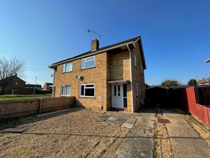 3 Bedroom Semi-Detached House To Rent In Campion Road, Dogsthorpe, Peterborough, PE1