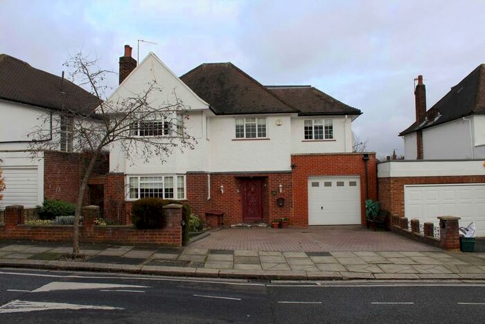 4 Bedroom Property To Rent In Ashbourne Road, London, W5