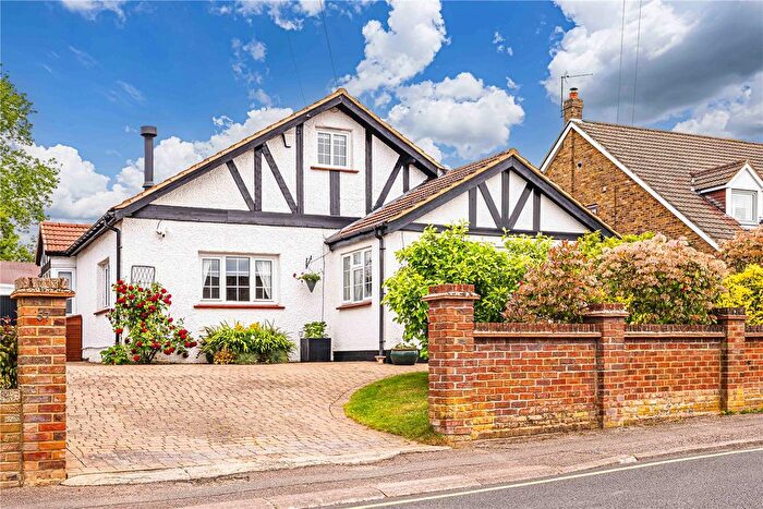 4 Bedroom Detached House For Sale In Hillfield Road, Hemel Hempstead, Hertfordshire, HP2