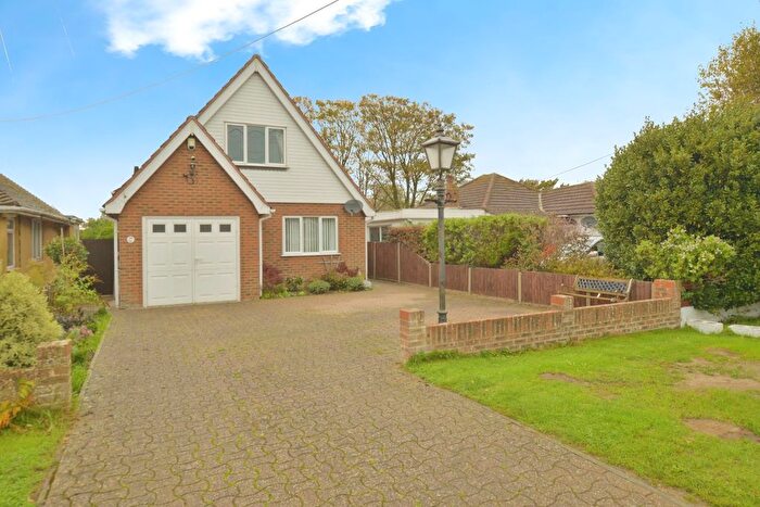 3 Bedroom Detached House For Sale In Meehan Road, Greatstone, New Romney, Kent, TN28