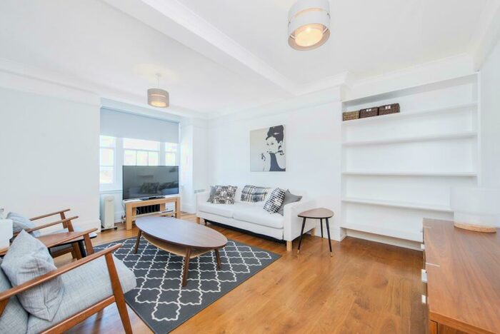 1 Bedroom Flat To Rent In Baker Street London, NW1
