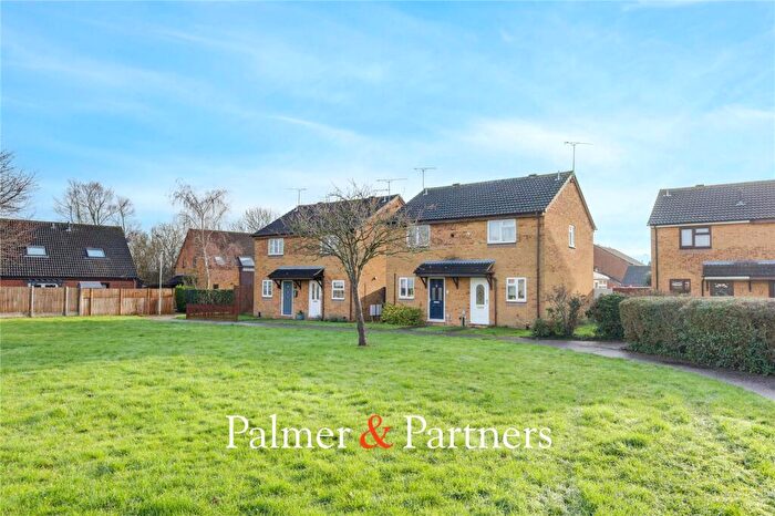 2 Bedroom Semi Detached House For Sale In Raphael Drive, Springfield, Chelmsford, Essex, CM1
