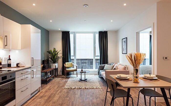 1 Bedroom Apartment To Rent In One Bedroom Apartment, The Almere, Avebury Boulevard, Milton Keynes, Buckinghamshire, MK9