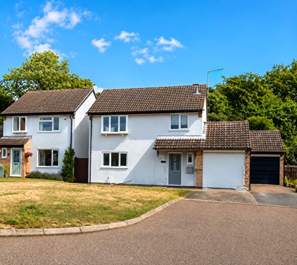4 Bedroom Detached House For Sale In Stokesay Court, Longthorpe, Peterborough, PE3
