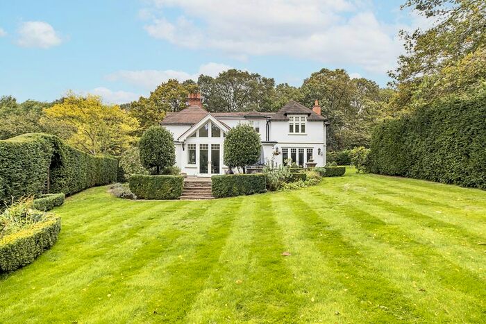 4 Bedroom Detached House To Rent In The Pavement, Worple Road, London, SW19