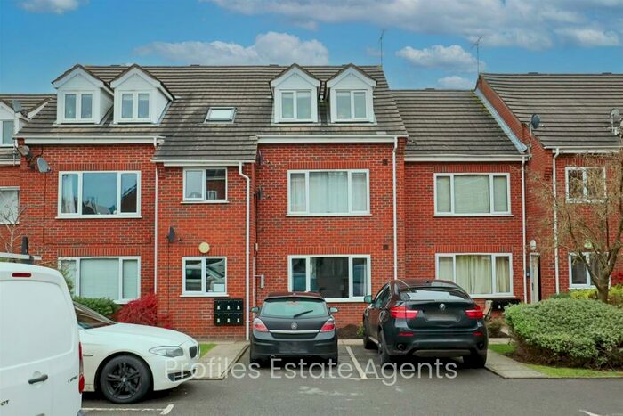 1 Bedroom Flat To Rent In Highfield Court, Earl Shilton, LE9