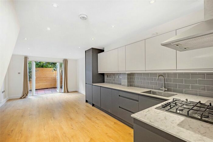 4 Bedroom Property To Rent In Stevenage Road, Bishops Park, SW6