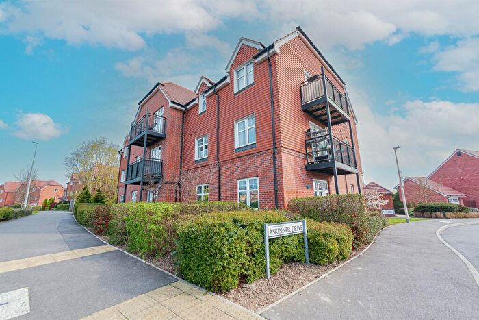 1 Bedroom Apartment To Rent In Skinner Drive, Wokingham, RG41