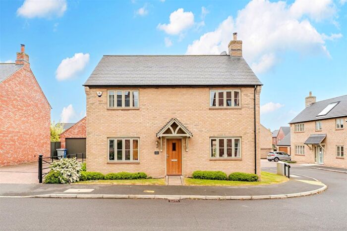 4 Bedroom Detached House For Sale In Groome Street, Burton Latimer, Kettering, NN15