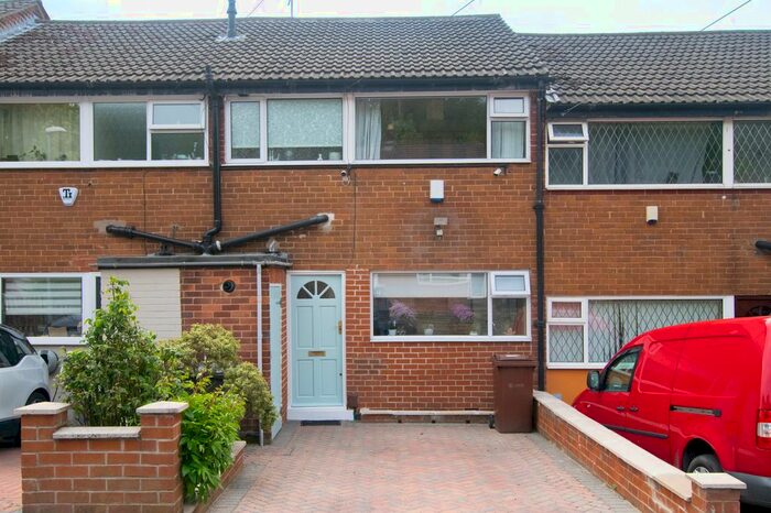 3 Bedroom Terraced House To Rent In Vesper Gate Mount, Kirkstall, LS5