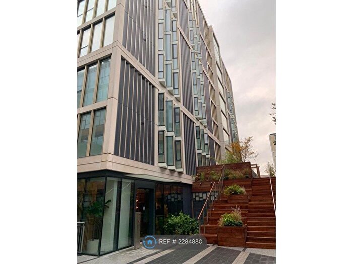2 Bedroom Flat To Rent In The Waterson Building, London, E2
