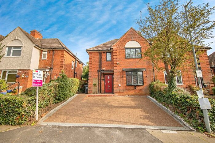 3 Bedroom Semi-Detached House For Sale In Cecil Road, Ipswich, IP1