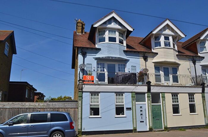 5 Bedroom End Of Terrace House For Sale In Manning Road, Felixstowe, IP11