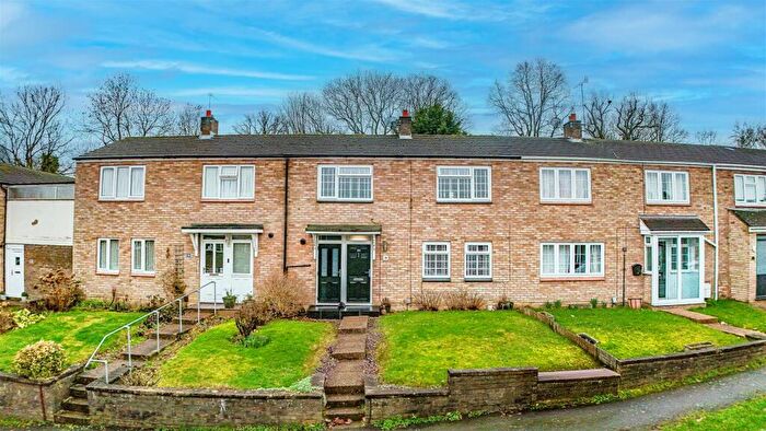 3 Bedroom Terraced House For Sale In Woolmer Drive, Hemel Hempstead, HP2