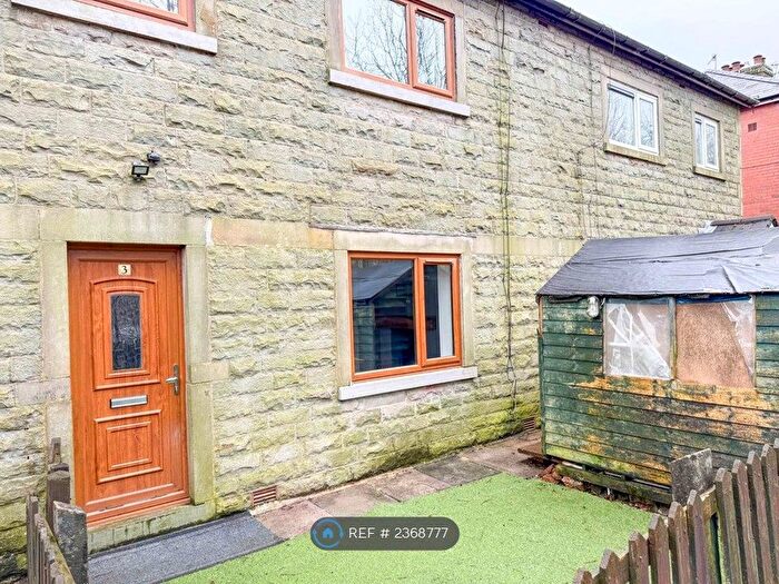 3 Bedroom Terraced House To Rent In Mowgrain View, Bacup, OL13