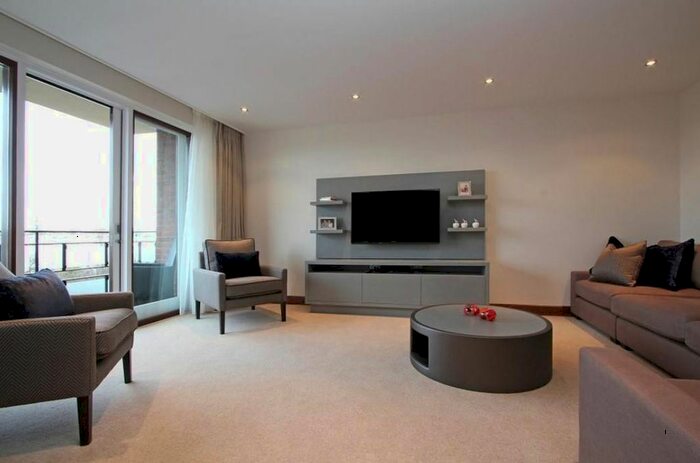 2 Bedroom Flat To Rent In Kingston House South, Ennismore Gardens, South Kensington, London, SW7