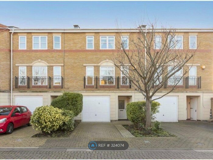 4 Bedroom Terraced House To Rent In Pulteney Close, Isleworth, TW7