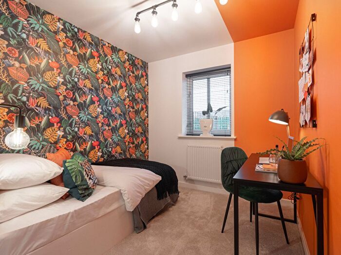 2 Bedroom Flat For Sale In "The Kinver" At Barton Hill Drive, Minster On Sea, ME12