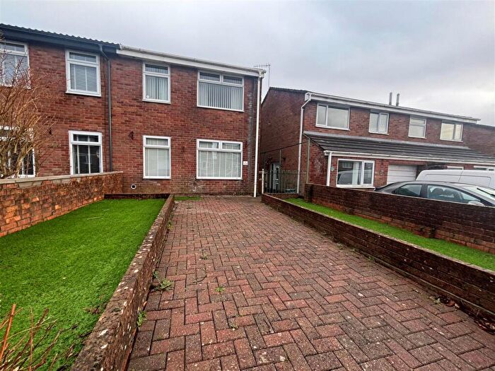 3 Bedroom Semi Detached House For Sale In Heol Maerdy, Caerphilly, CF83