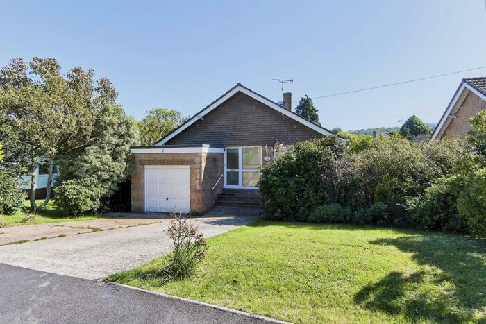 3 Bedroom Bungalow To Rent In Orchard Road, Shanklin, PO37