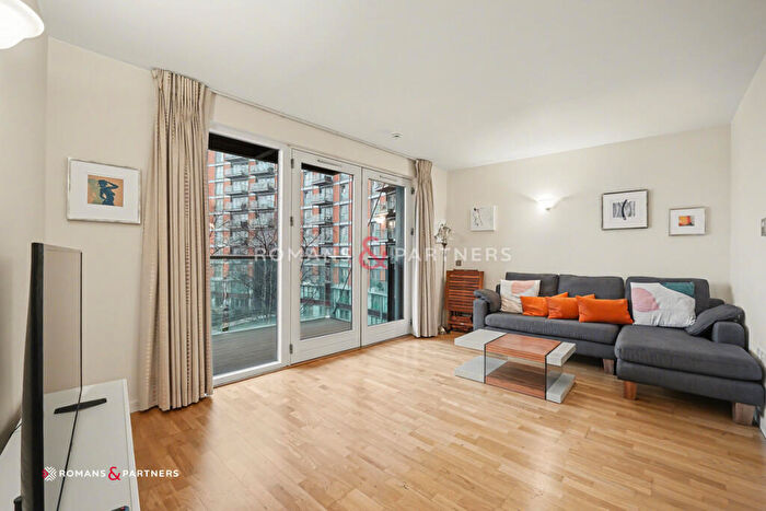 2 Bedroom Apartment To Rent In New Providence Wharf, Canary Wharf, E14