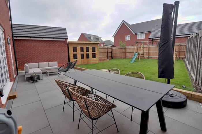 4 Bedroom Detached House For Sale In Sycamore Way, Penkridge, Staffordshire, ST19