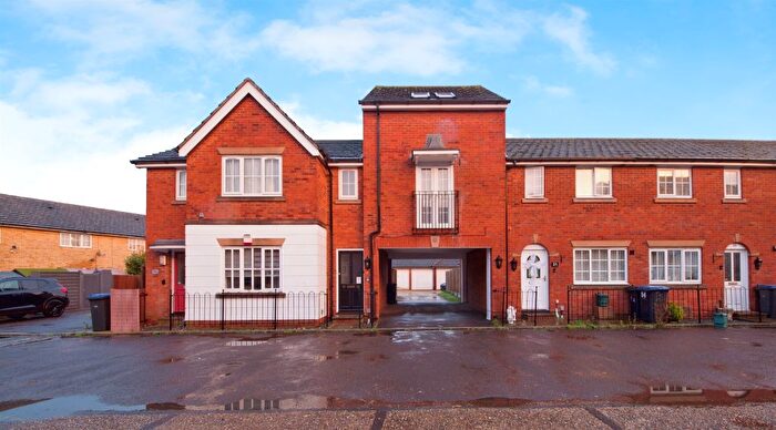 1 Bedroom Flat For Sale In Hadley Grange, Harlow, CM17