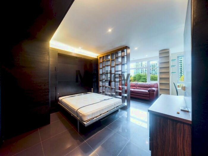 Studio To Rent In Pan Peninsula Square, London, E14