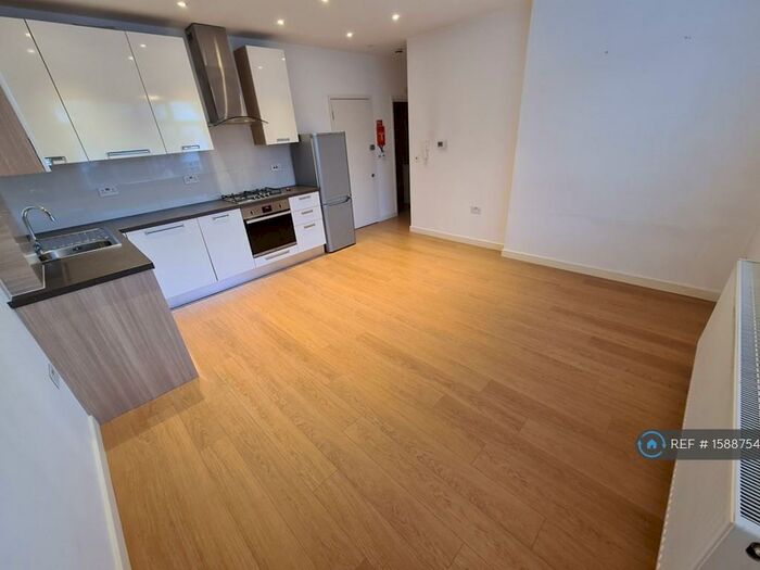 1 Bedroom Flat To Rent In Hodford Road, London, NW11