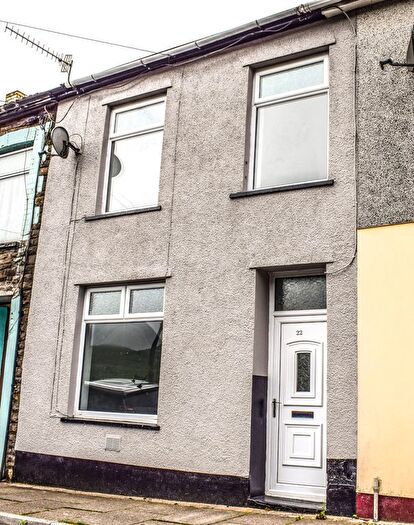 3 Bedroom Terraced House To Rent In New Street, Ferndale, CF43