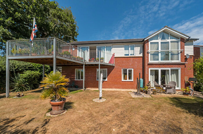 4 Bedroom Detached House For Sale In Bayford Court, Bayford Hill, Wincanton, BA9