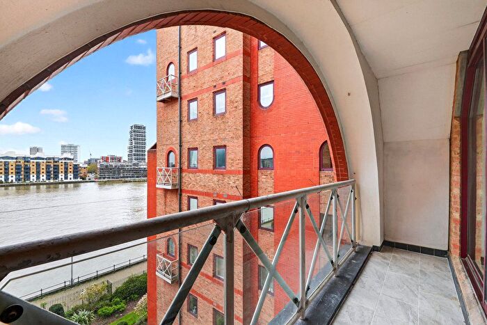 2 Bedroom Flat For Sale In William Morris Way, Imperial Wharf, SW6