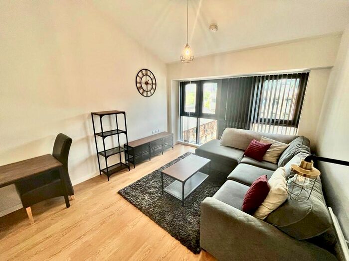 2 Bedroom Flat To Rent In Atkinson Street, Hunslet, Leeds, LS10