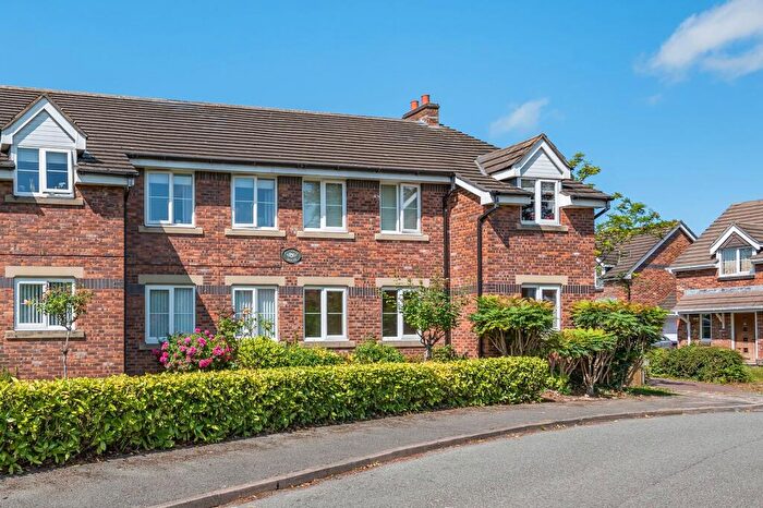 2 Bedroom Flat For Sale In The Ridgeway, Tarvin, CH3