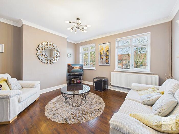 2 Bedroom Maisonette To Rent In Temple Square :: Manchester, M8