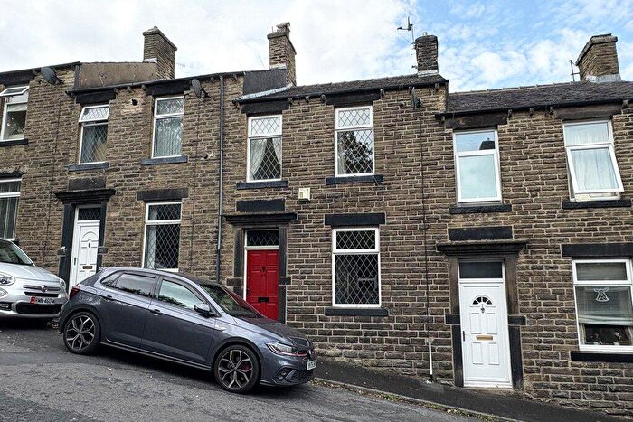3 Bedroom Terraced House For Sale In Cowper Street, Skipton, BD23
