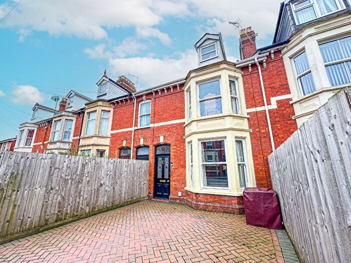 5 Bedroom Terraced House For Sale In Greenway Road, Taunton, Somerset - No Chain!, TA2