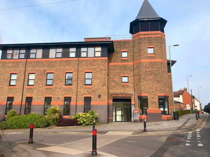 1 Bedroom Apartment To Rent In Town Centre, RG21