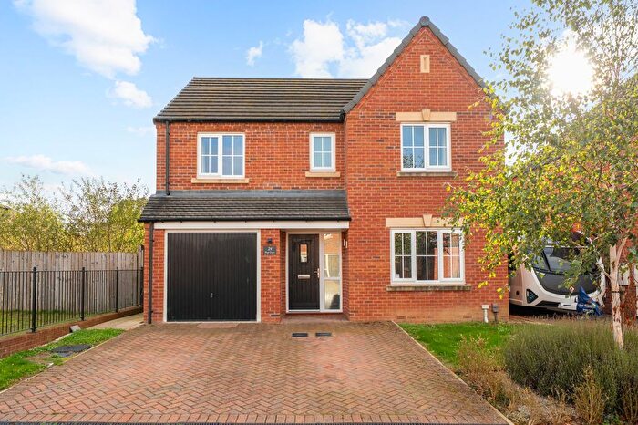 4 Bedroom Detached House To Rent In Malham Drive, Harrogate, HG3